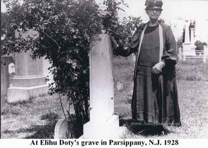 Mary Doty at Elihu Doty's grave in Parsippany New Jersey 1928