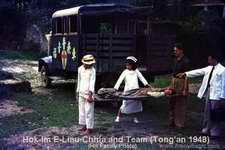 HOK-IM_E-LIAU-CHHIA_AND_TEAM Tong'an 1948 ambulance